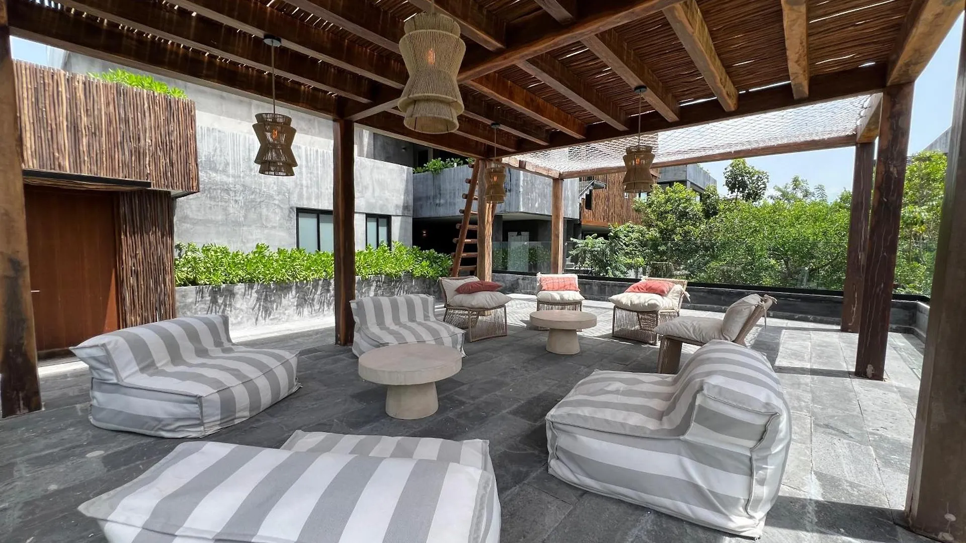 Lovely 2Bedroom Apartment Serviced + Pool & Garden トゥルム